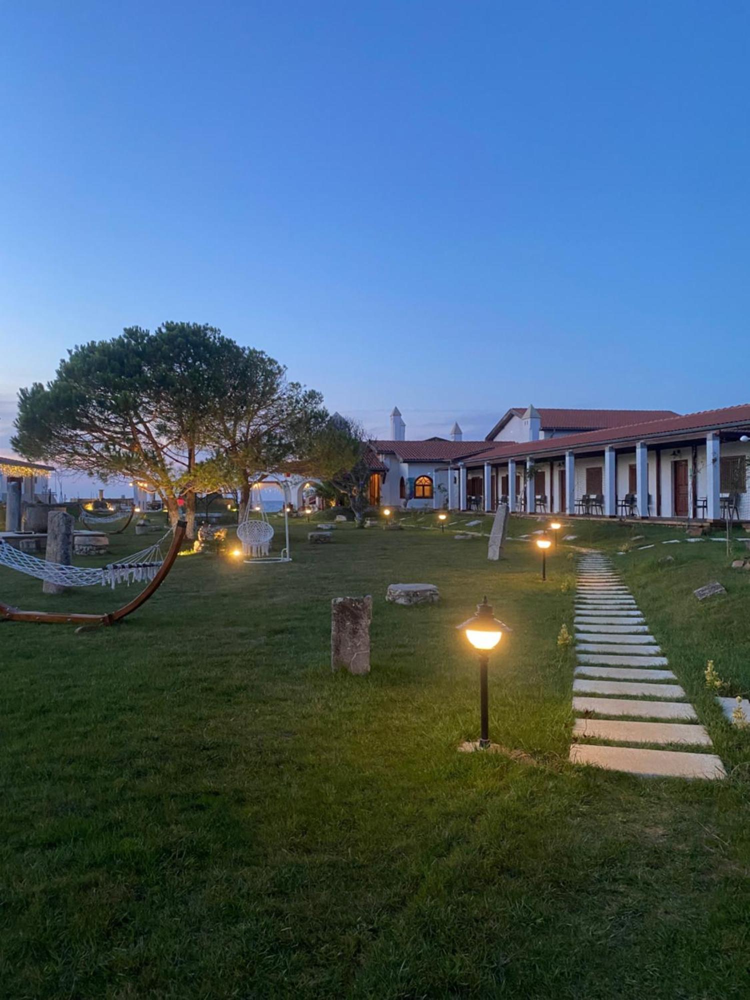 Tarihi Kumbaba Otel Şile Bagian luar foto