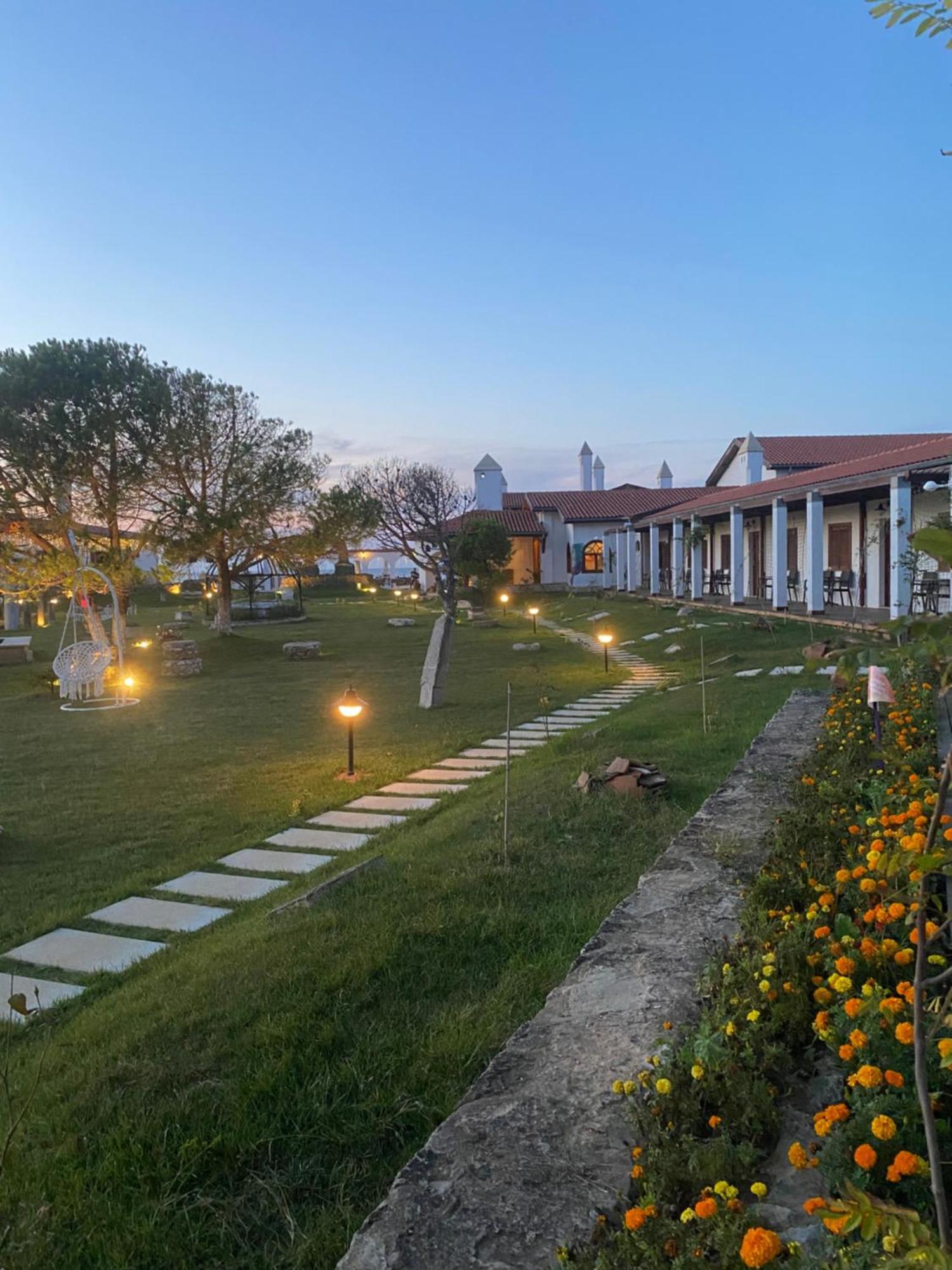 Tarihi Kumbaba Otel Şile Bagian luar foto
